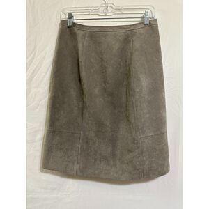 Gee Gee Sports Women's Faux Suede Women's Lined Skirt Size 6